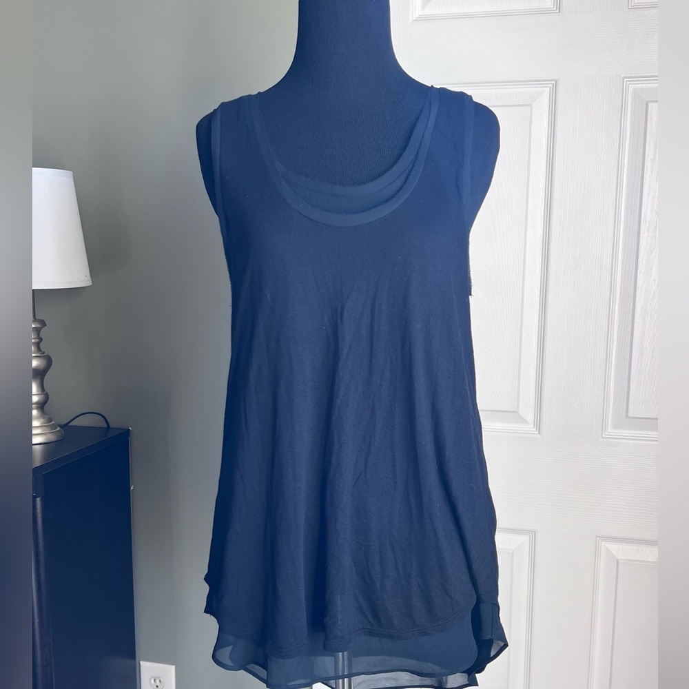 Banana Republic, black double layer knitting top. Sz XS